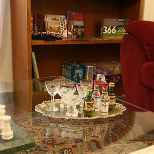 Houspitality Caesar Rome